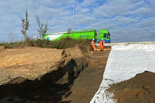 Onkruidvrij maken van infrastructuren en natuurgebieden